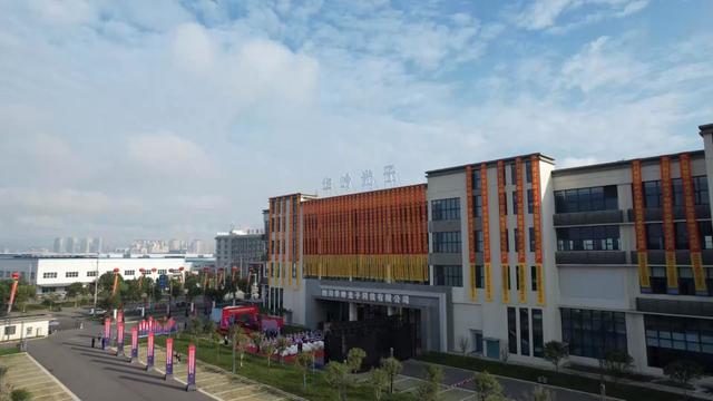 华岭光子:推动江油成为国内重要的光通信产业生产基地